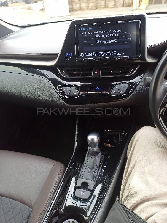 Toyota C-HR 2017 for Sale in Islamabad Toyota C-HR 2017 for Sale in Islamabad Image-17