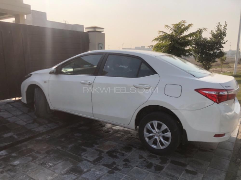Toyota Corolla 2017 for Sale in Lahore Toyota Corolla 2017 for Sale in Lahore Image-3