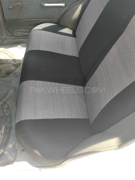 Suzuki Cultus 2005 for Sale in Muzaffar Gargh Suzuki Cultus 2005 for Sale in Muzaffar Gargh Image-5