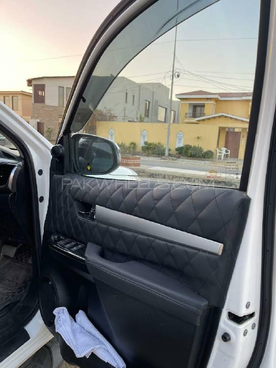 Toyota Hilux 2019 for Sale in Karachi Toyota Hilux 2019 for Sale in Karachi Image-15