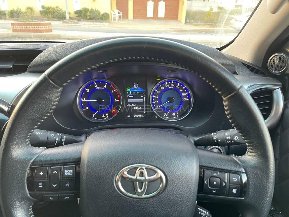 Toyota Hilux 2019 for Sale in Karachi Toyota Hilux 2019 for Sale in Karachi Image-16