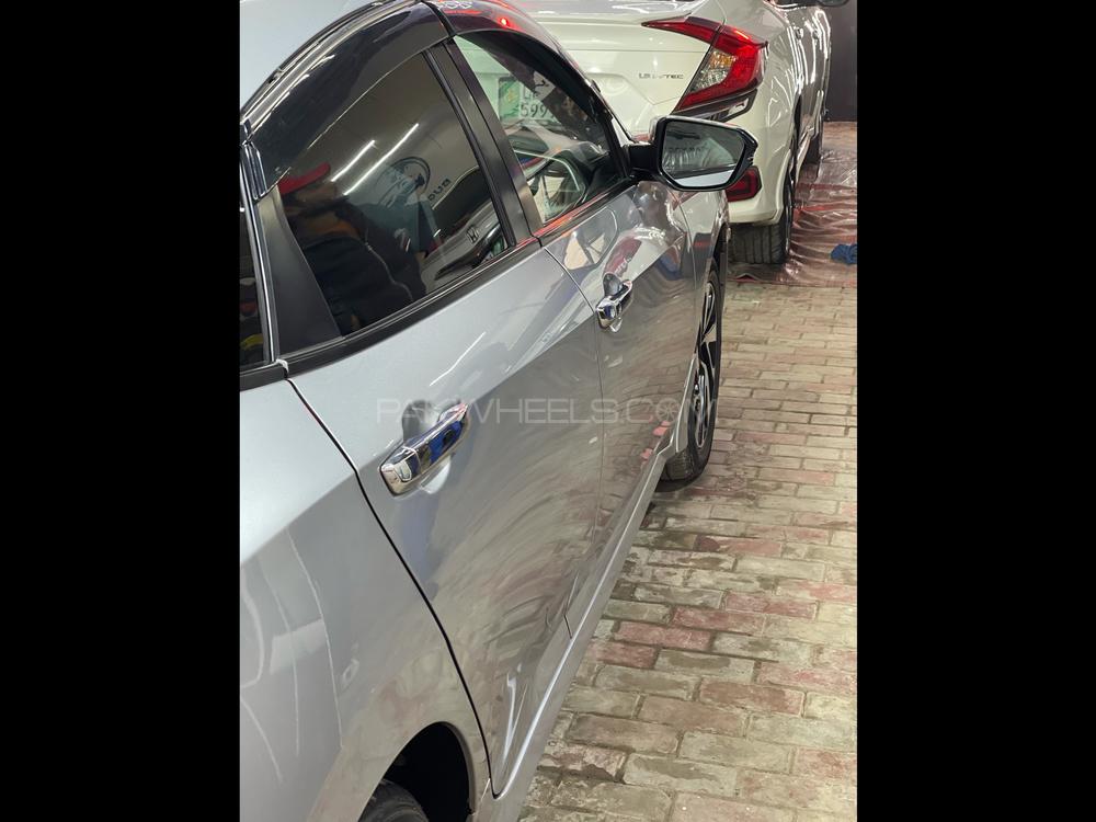 Honda Civic 2017 for Sale in Lahore Honda Civic 2017 for Sale in Lahore Image-9