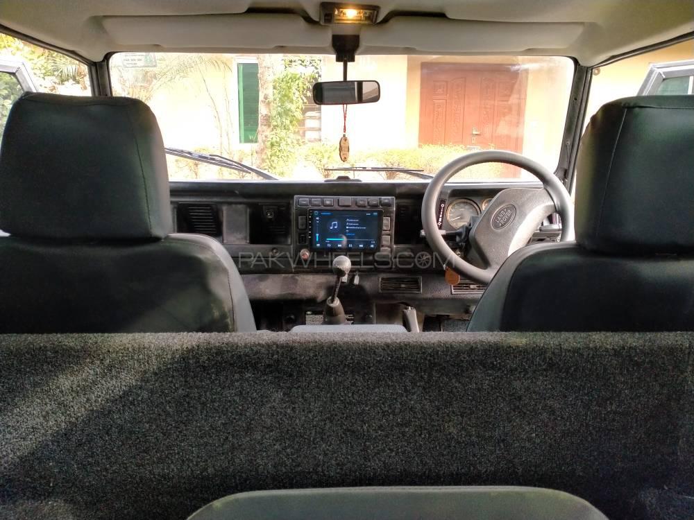 لینڈ روور ڈیفنڈر 2005 for Sale in اسلام آباد لینڈ روور ڈیفنڈر 2005 for Sale in اسلام آباد Image-8