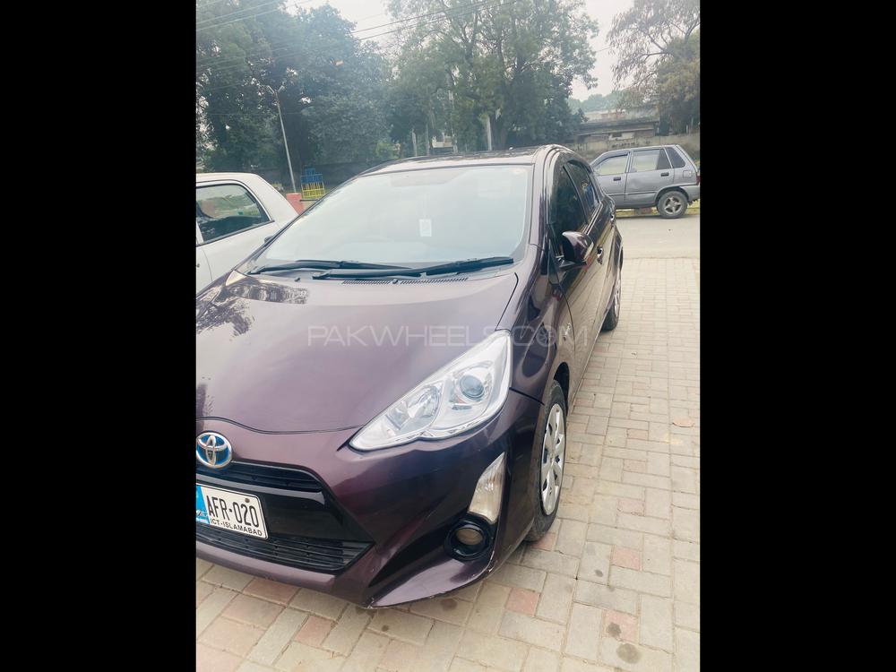 Toyota Aqua 2016 for Sale in Islamabad Image-1