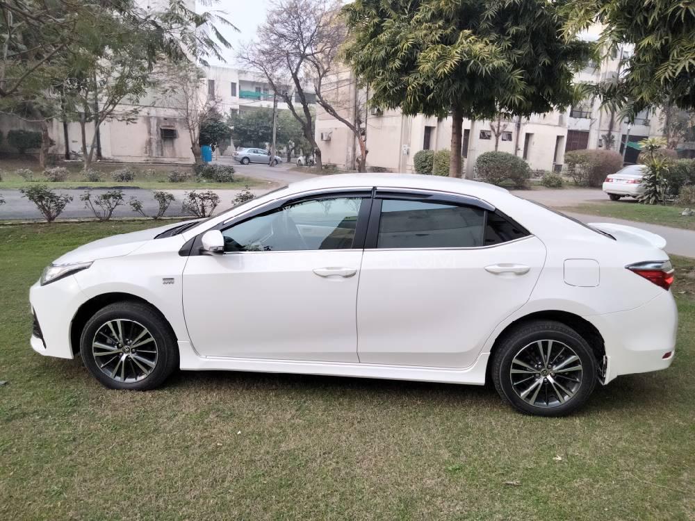 Toyota Corolla 2019 for Sale in Lahore Toyota Corolla 2019 for Sale in Lahore Image-14