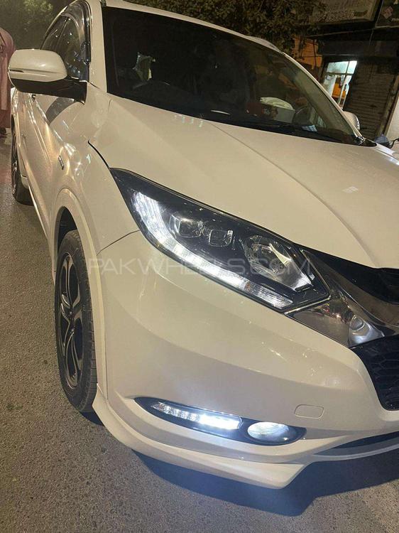 Honda Vezel 2014 for Sale in Karachi Honda Vezel 2014 for Sale in Karachi Image-3