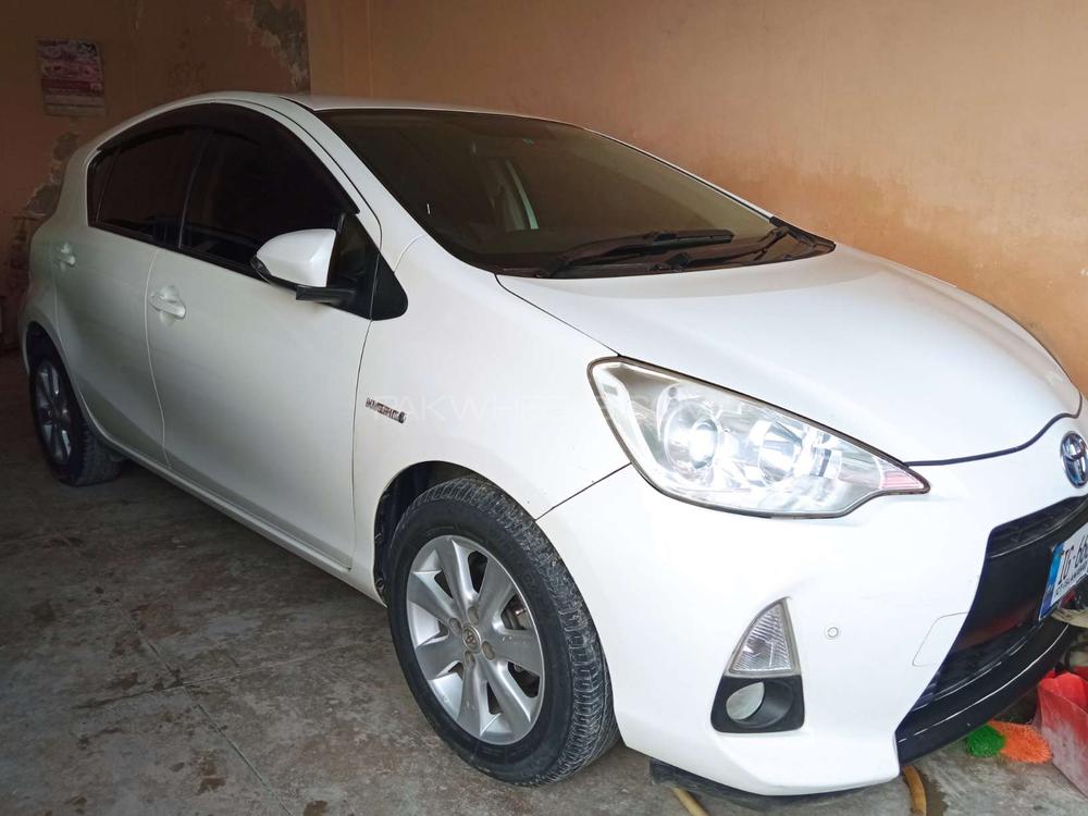 Toyota Aqua 2013 for Sale in Abbottabad Image-1