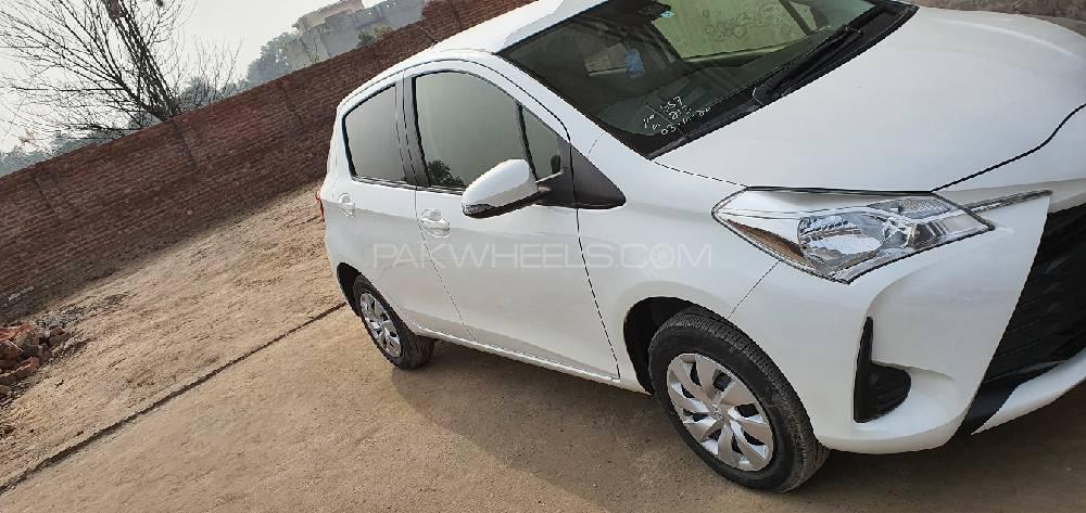 Toyota Vitz 2017 for Sale in Sialkot Toyota Vitz 2017 for Sale in Sialkot Image-9