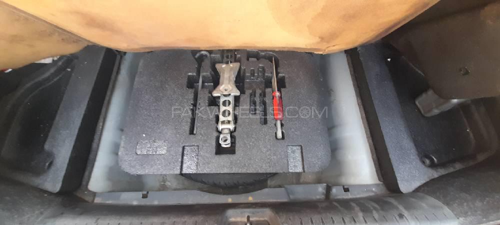 Honda Civic 2008 for Sale in Karachi Honda Civic 2008 for Sale in Karachi Image-9
