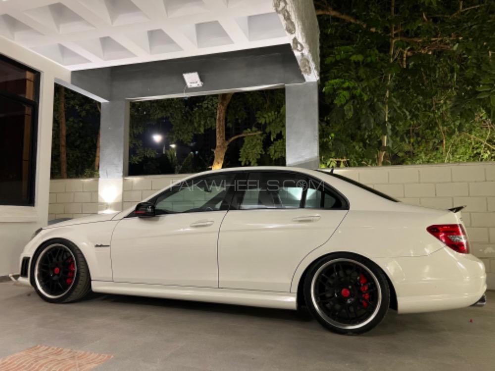Mercedes Benz C Class - 2011  Mercedes Benz C Class - 2011  Image-5