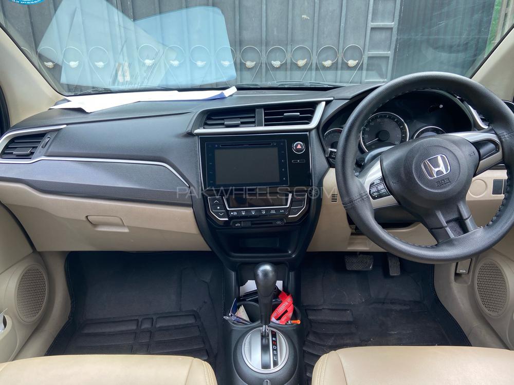 Honda BR-V 2017 for Sale in Lahore Honda BR-V 2017 for Sale in Lahore Image-10