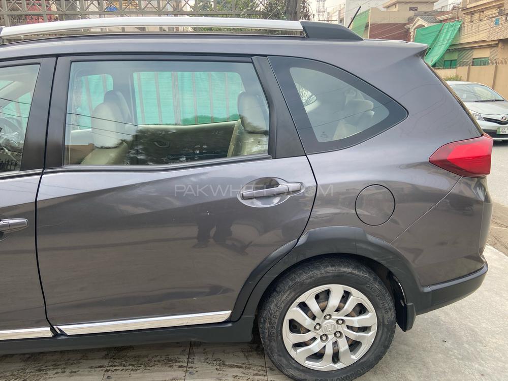 Honda BR-V 2017 for Sale in Lahore Honda BR-V 2017 for Sale in Lahore Image-2
