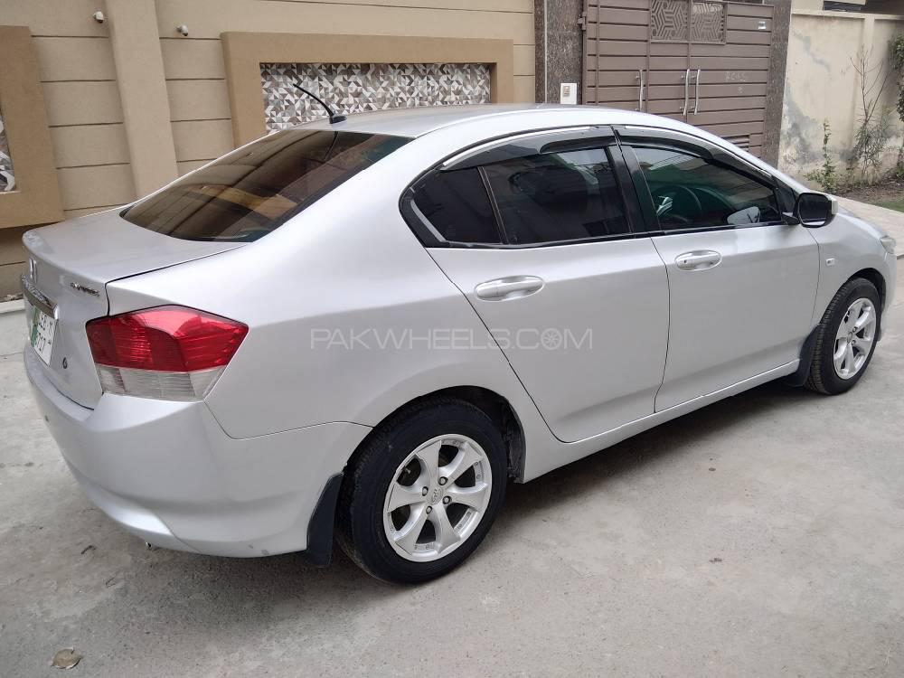 Honda City 2011 for Sale in Lahore Honda City 2011 for Sale in Lahore Image-2