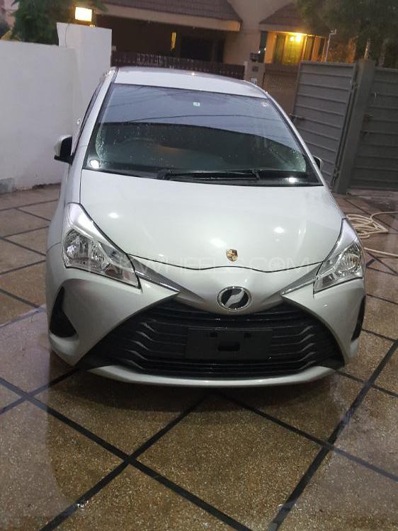 Toyota Vitz 2017 for Sale in Lahore Image-1