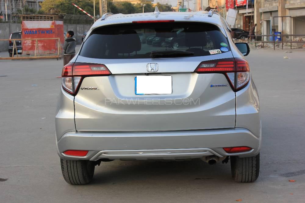 Honda Vezel 2014 for Sale in Islamabad Honda Vezel 2014 for Sale in Islamabad Image-4