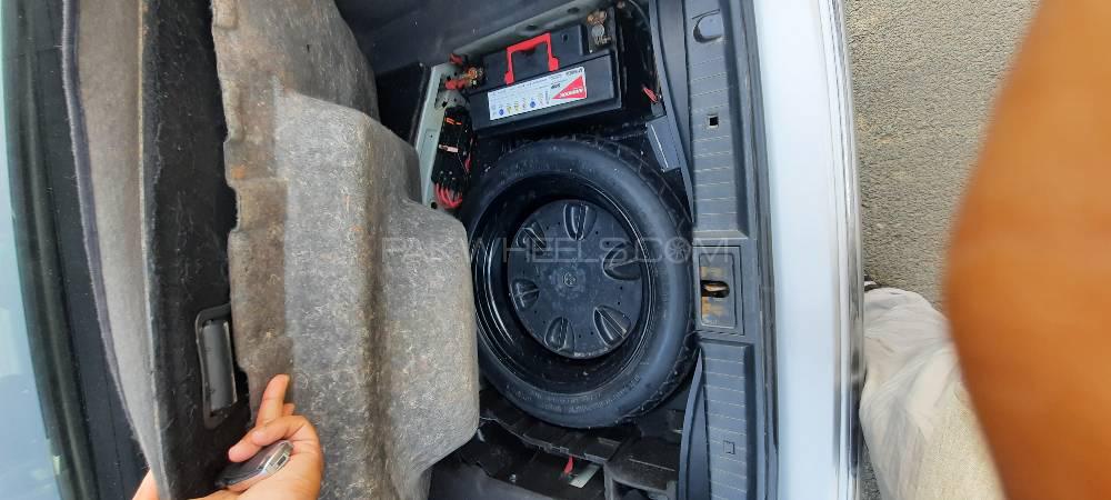 Mercedes Benz E Class 2003 for Sale in Lahore Mercedes Benz E Class 2003 for Sale in Lahore Image-11