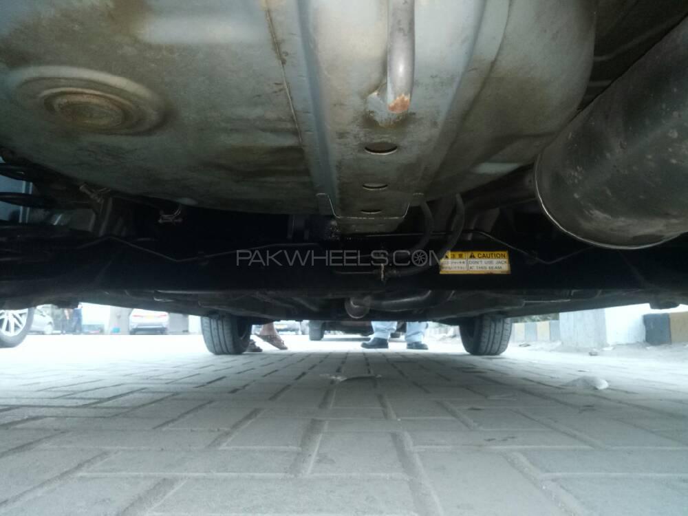 سوزوکی سوئفٹ 2011 for Sale in کراچی سوزوکی سوئفٹ 2011 for Sale in کراچی Image-3