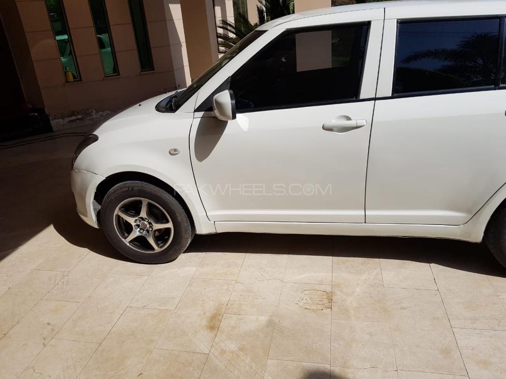 سوزوکی سوئفٹ 2013 for Sale in لاہور سوزوکی سوئفٹ 2013 for Sale in لاہور Image-5