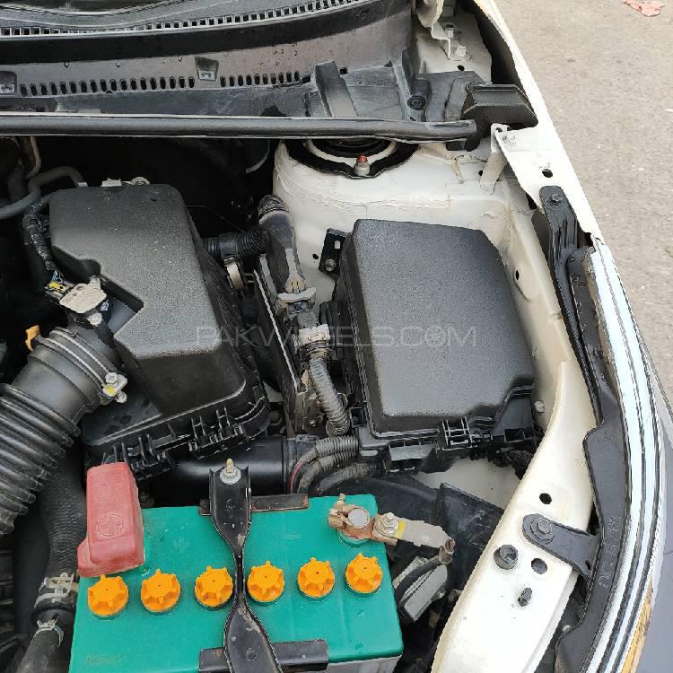 Toyota Corolla 2015 for Sale in Lahore Toyota Corolla 2015 for Sale in Lahore Image-11
