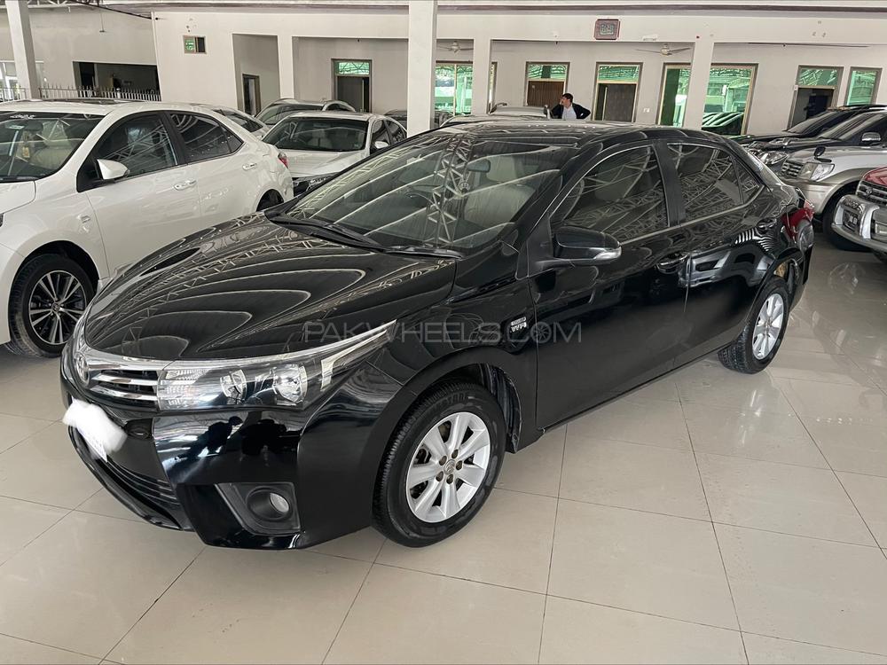 Toyota Corolla 2015 for Sale in Peshawar Image-1