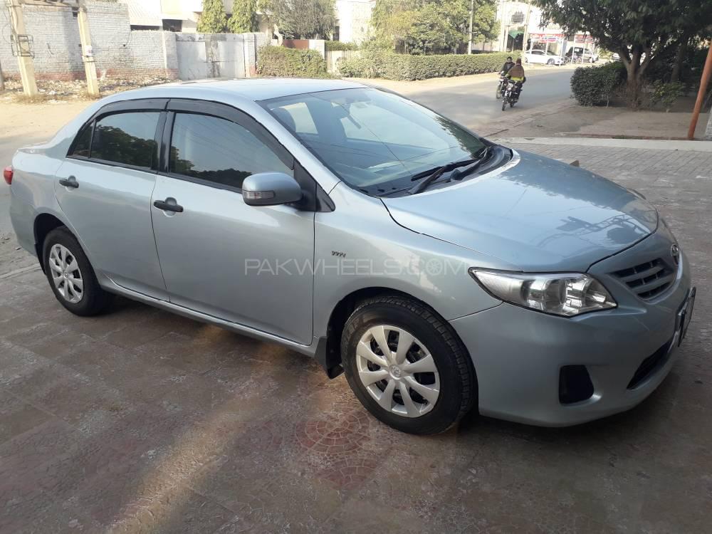Toyota Corolla 2013 for Sale in Sahiwal Toyota Corolla 2013 for Sale in Sahiwal Image-3