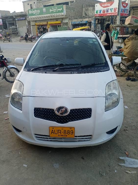 Toyota Vitz 2007 for Sale in Multan Image-1