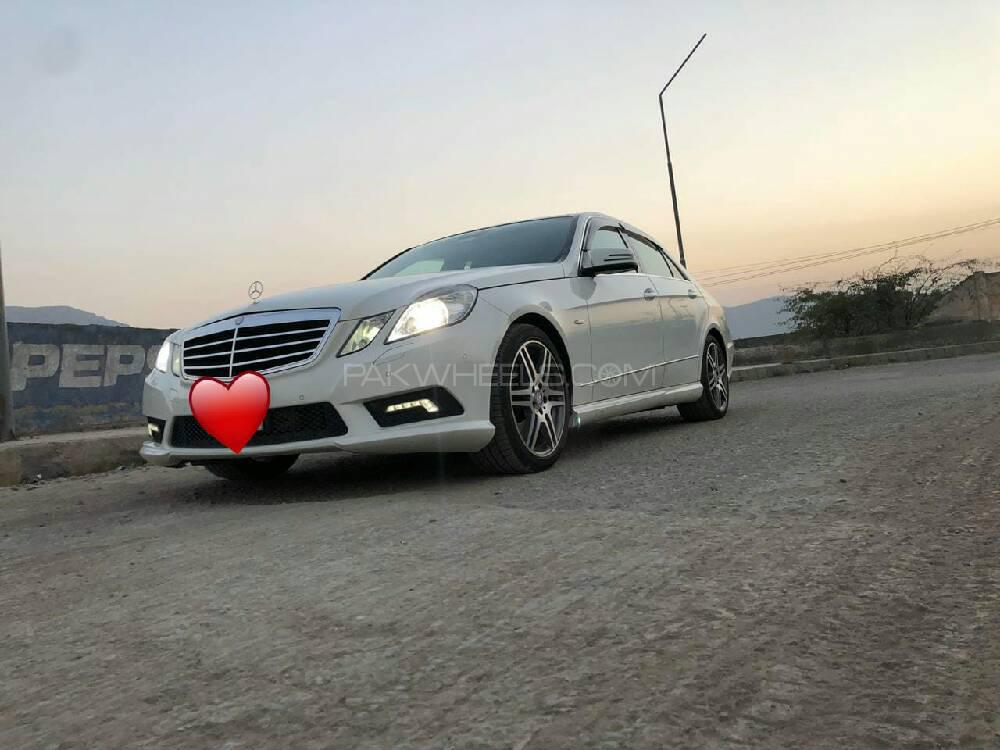 مرسڈیز بینز ای کلاس 2011 for Sale in اسلام آباد مرسڈیز بینز ای کلاس 2011 for Sale in اسلام آباد Image-4
