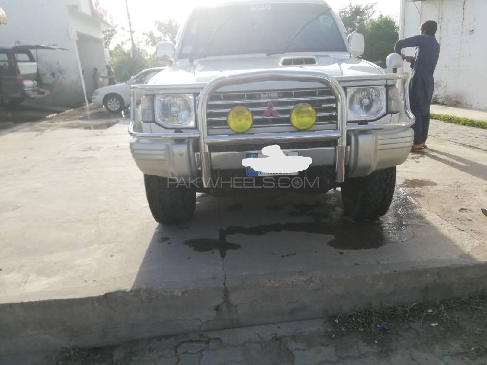 مٹسوبیشی پجیرو 1997 for Sale in اسلام آباد مٹسوبیشی پجیرو 1997 for Sale in اسلام آباد Image-5