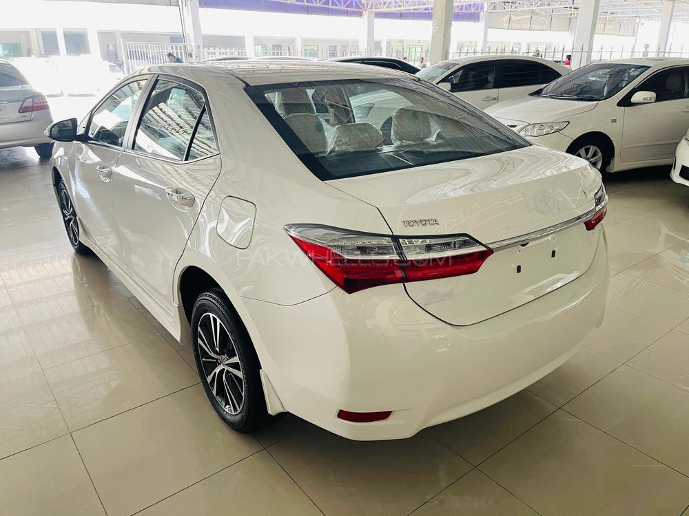 Toyota Corolla 2020 for Sale in Peshawar Toyota Corolla 2020 for Sale in Peshawar Image-3