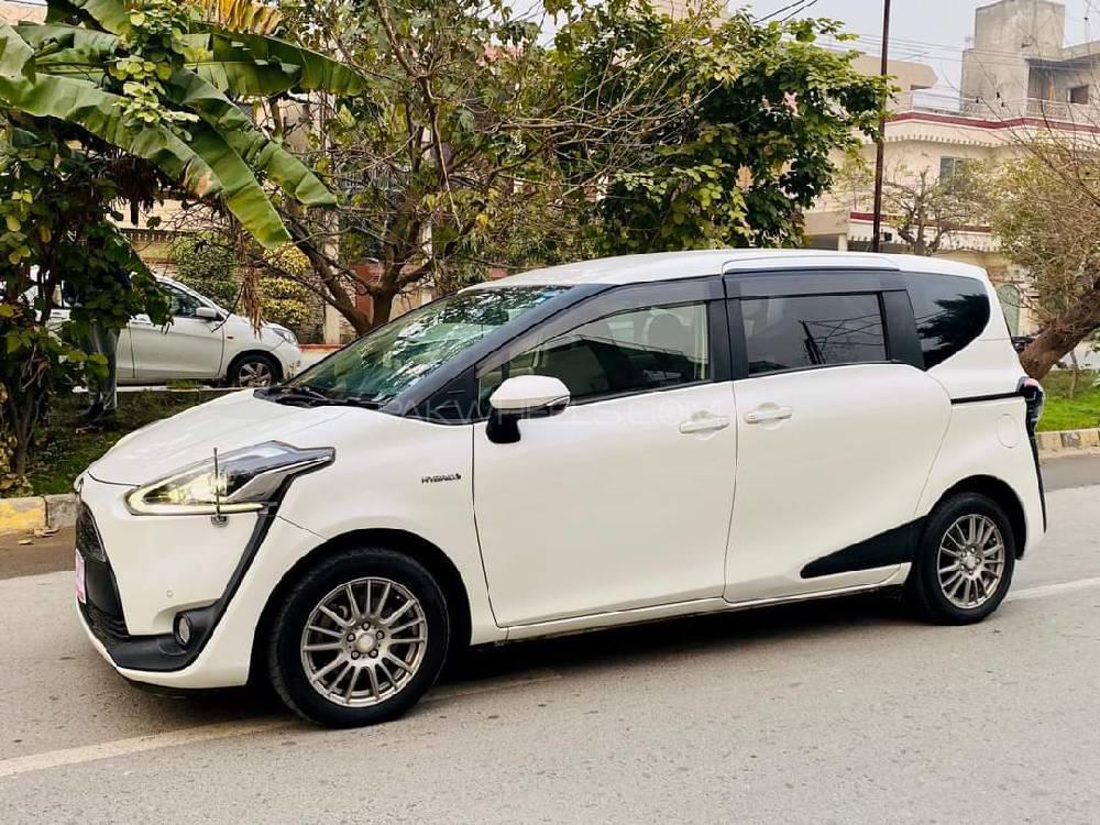 Toyota sienta x