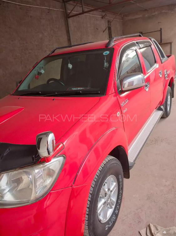 Toyota Hilux 2014 for Sale in Sahiwal Image-1