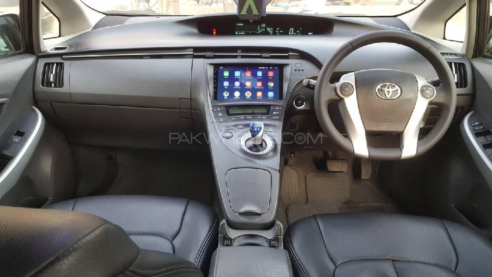 Toyota Prius 2011 for Sale in Lahore Toyota Prius 2011 for Sale in Lahore Image-12