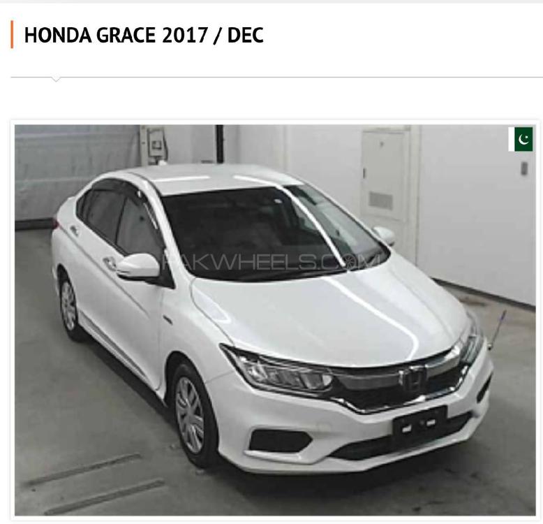 Honda Grace Hybrid 2021 for Sale in Karachi Image-1
