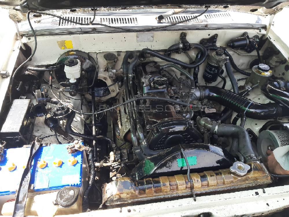 Toyota Pickup 1990 for Sale in Peshawar Toyota Pickup 1990 for Sale in Peshawar Image-12