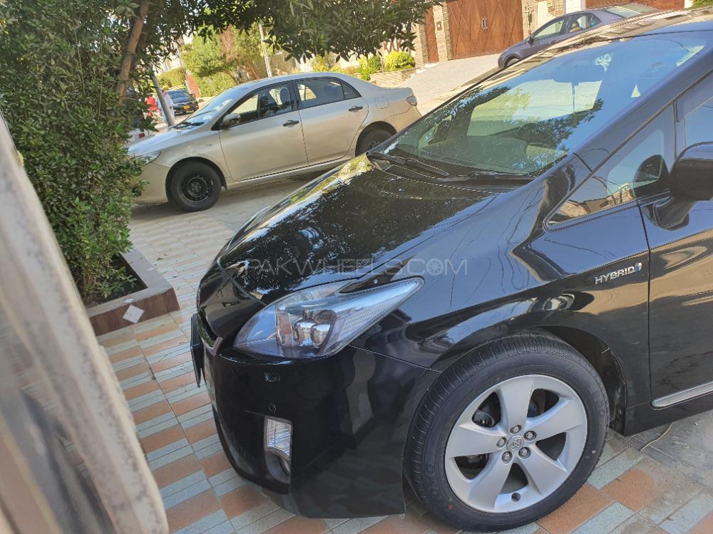 Toyota Prius 2011 for Sale in Karachi Image-1