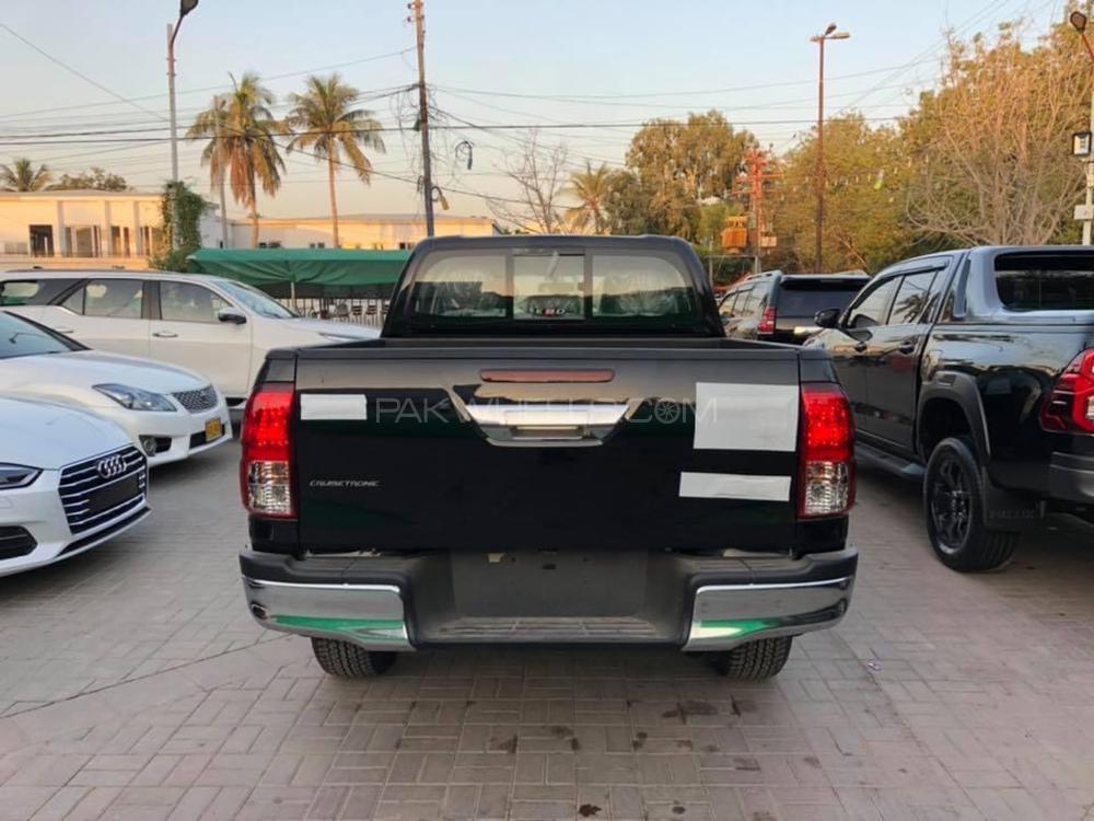 Toyota Hilux 2021 for Sale in Karachi Toyota Hilux 2021 for Sale in Karachi Image-6