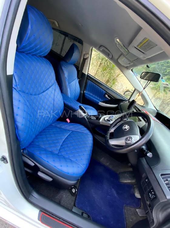 Toyota Prius 2012 for Sale in Lahore Image-1