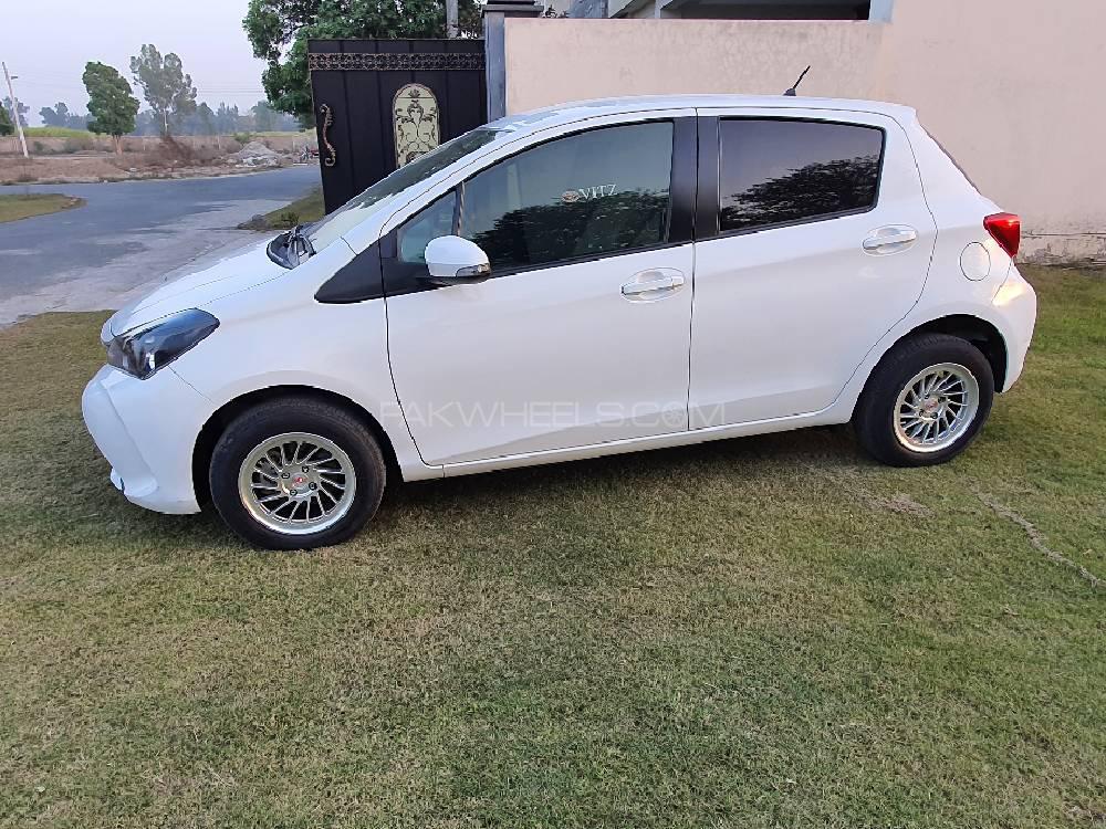 Toyota Vitz 2015 for Sale in Faisalabad Toyota Vitz 2015 for Sale in Faisalabad Image-5