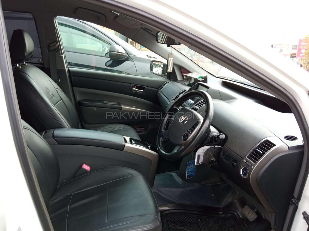 Toyota Prius 2010 for Sale in Rawalpindi Toyota Prius 2010 for Sale in Rawalpindi Image-8