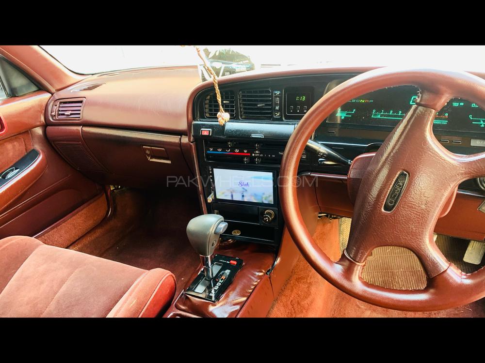 Toyota Cressida 1990 for Sale in Sahiwal Toyota Cressida 1990 for Sale in Sahiwal Image-17