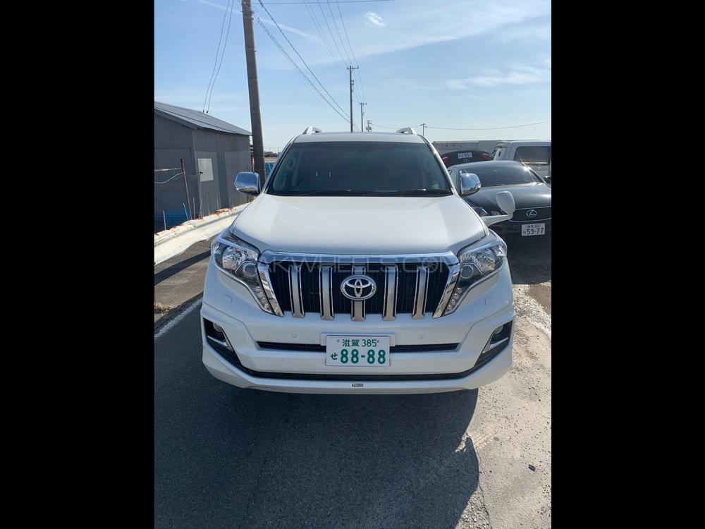 Toyota Prado 2017 for Sale in Sialkot Image-1