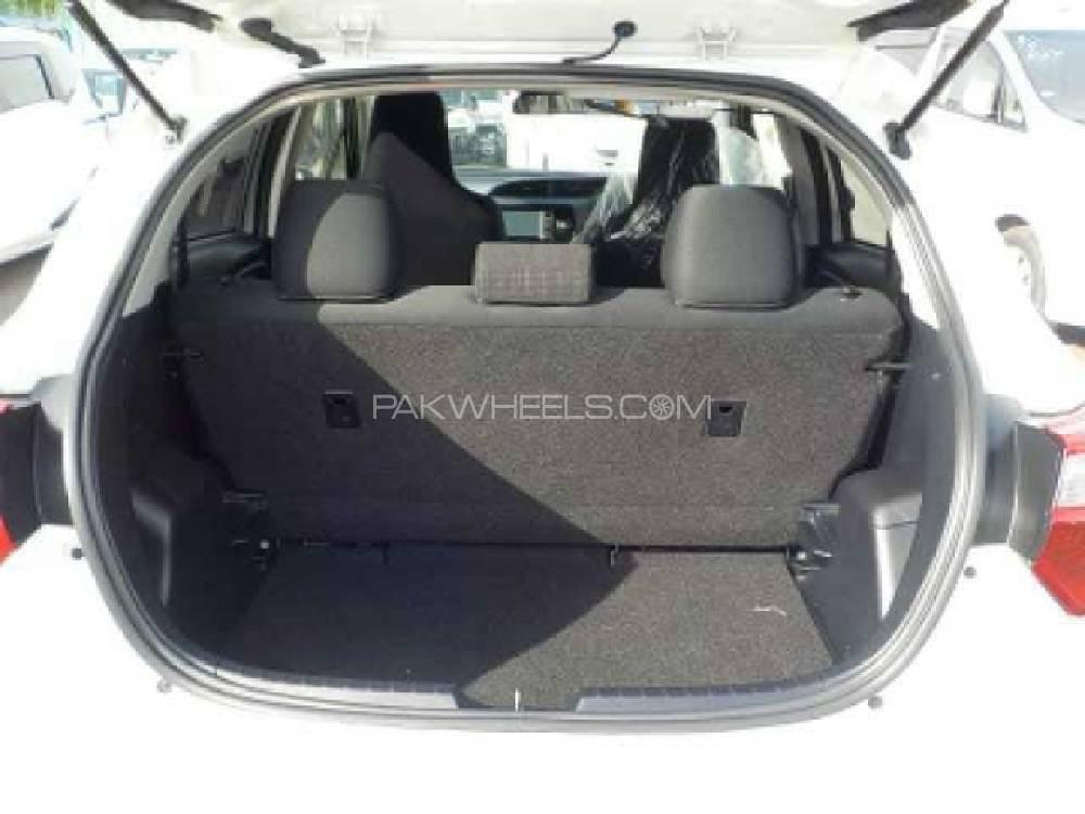 Toyota Vitz 2017 for Sale in Sargodha Toyota Vitz 2017 for Sale in Sargodha Image-8