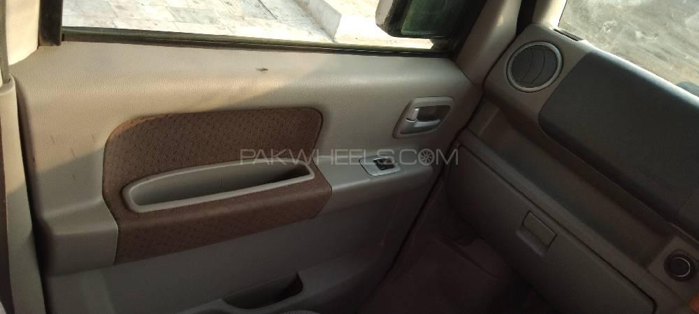 سوزوکی ایوری ویگن 2006 for Sale in پشاور سوزوکی ایوری ویگن 2006 for Sale in پشاور Image-9