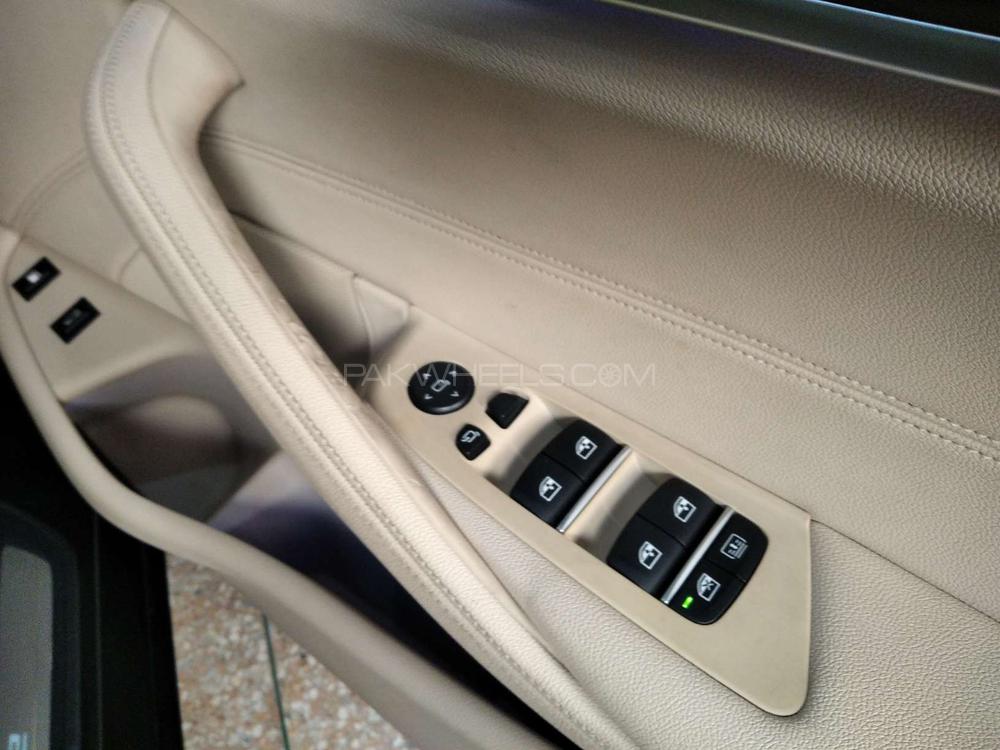 BMW 5 Series 2017 for Sale in Lahore BMW 5 Series 2017 for Sale in Lahore Image-12