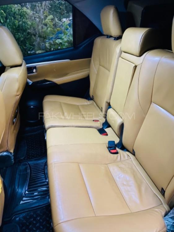 Toyota Fortuner 2017 for Sale in Lahore Toyota Fortuner 2017 for Sale in Lahore Image-6