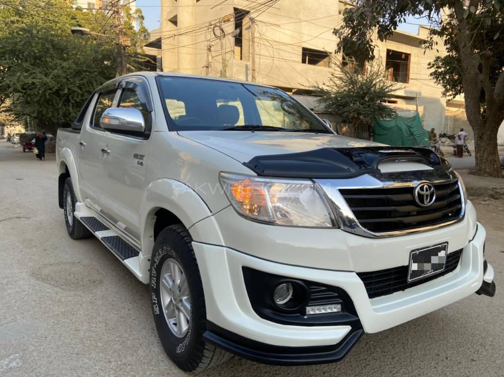 Toyota Hilux Vigo Champ V 15 For Sale In Karachi Pakwheels