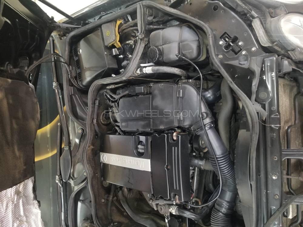Mercedes Benz E Class 2004 for Sale in Peshawar Mercedes Benz E Class 2004 for Sale in Peshawar Image-14
