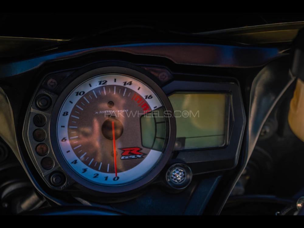 سوزوکی GSX-R600 2009 for Sale سوزوکی GSX-R600 2009 for Sale Image-6