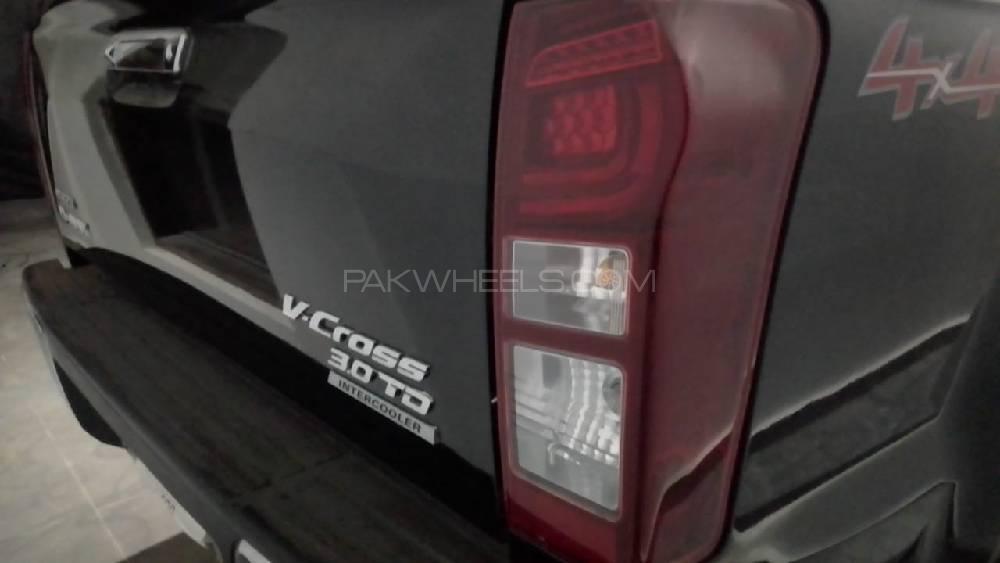 Isuzu D-Max 2020 for Sale in Karachi Isuzu D-Max 2020 for Sale in Karachi Image-11