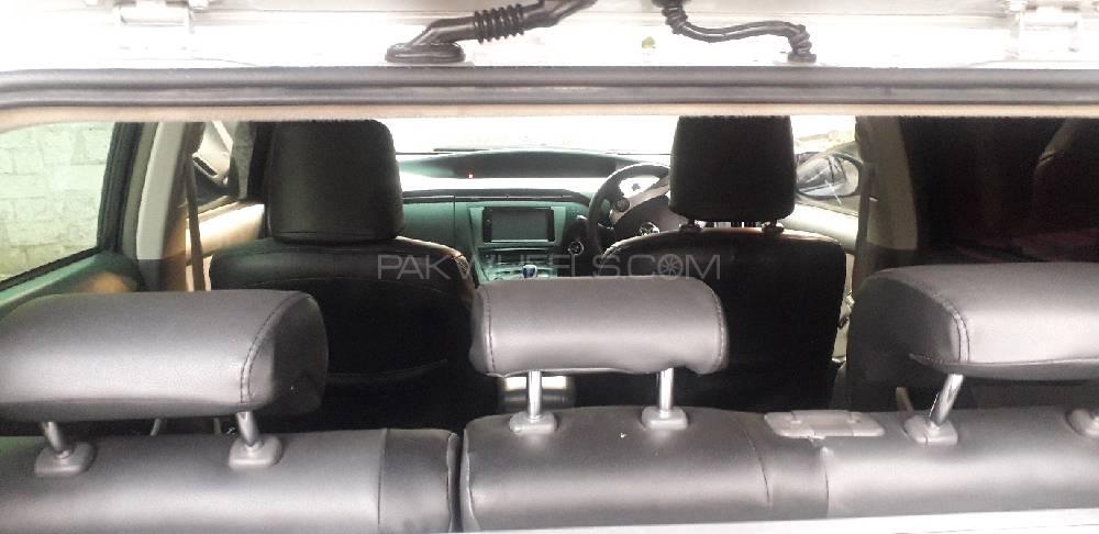 Toyota Prius 2010 for Sale in Peshawar Toyota Prius 2010 for Sale in Peshawar Image-8